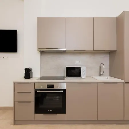 Apartment Socrates Fully Equipped With Unique Design *